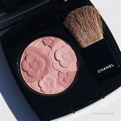 chanel camellia highlighter bestellen|chanel blush.